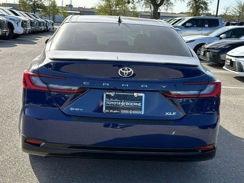 New 2026 Toyota Camry XLE image 7