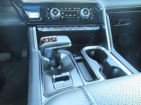 Used 2025 GMC Sierra 1500 Denali w/ Denali Reserve Package AWD/4WD image 28