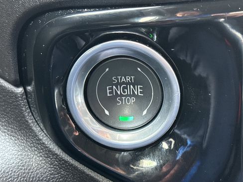 Used 2025 Chevrolet Silverado 1500 RST w/ Redline Edition AWD/4WD image 36