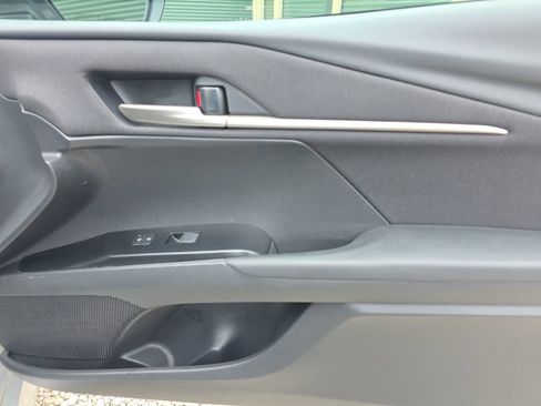 Used 2025 Toyota Camry LE FWD image 17