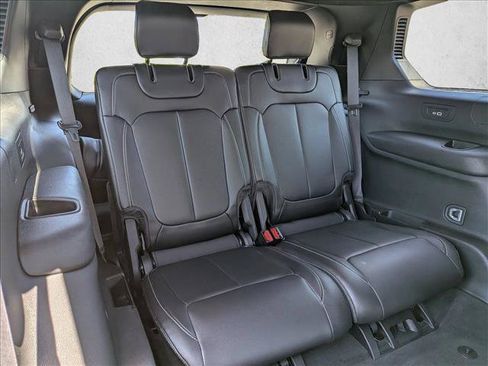 Used 2025 Jeep Grand Cherokee L Limited AWD/4WD image 20