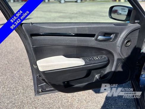 Used 2018 Chrysler 300 S w/ S Model Appearance Package image 11