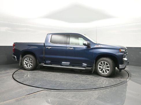 Used 2022 Chevrolet Silverado 1500 LTZ w/ LTZ Premium Package image 3