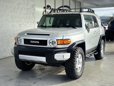Used 2007 Toyota FJ Cruiser 2WD image 4