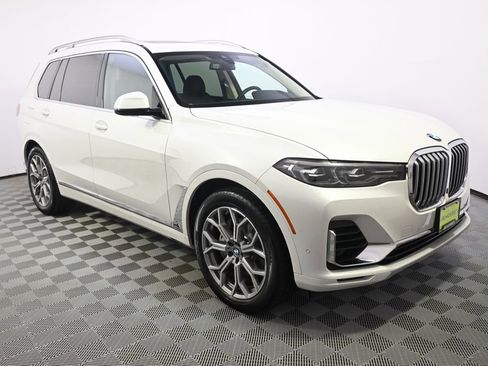 Used 2022 BMW X7 xDrive40i w/ Parking Assistance Package AWD/4WD image 8