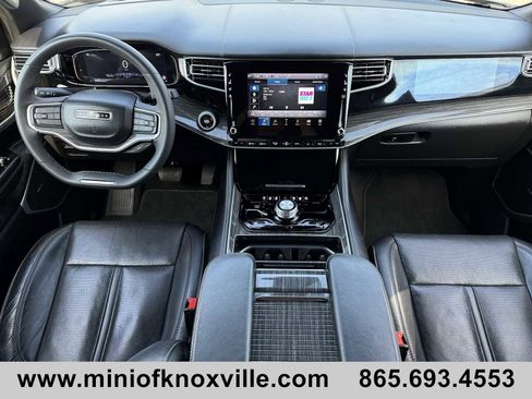 Used 2022 Jeep Wagoneer Series III image 14