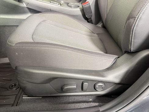Used 2024 Subaru Crosstrek 2.0i Premium AWD/4WD image 12