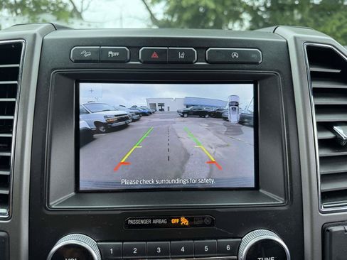 Used 2021 Ford Expedition XLT AWD/4WD image 25