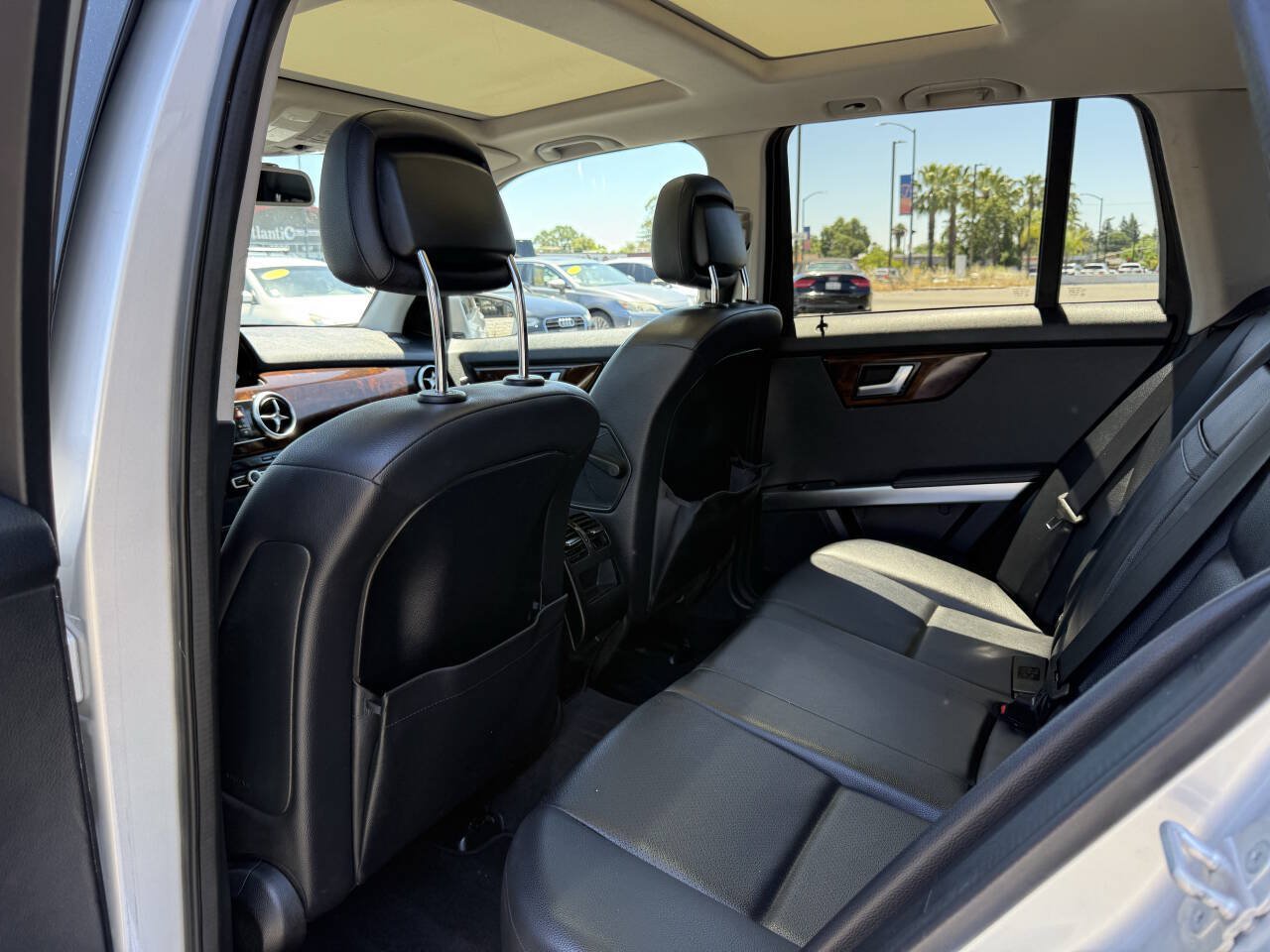 Used 2013 Mercedes-Benz GLK 350 4MATIC image 11