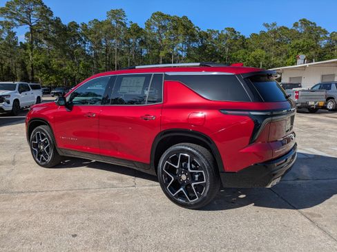 New 2026 Chevrolet Traverse High Country FWD image 30