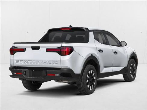 Used 2026 Hyundai Santa Cruz SE FWD image 2