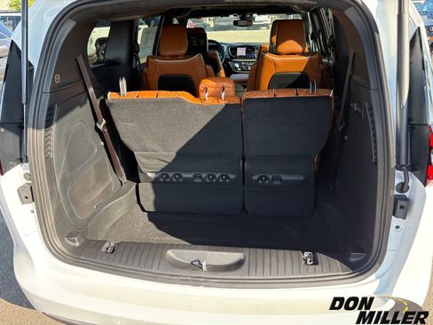 New 2026 Chrysler Pacifica Pinnacle w/ Trailer Tow Group image 33