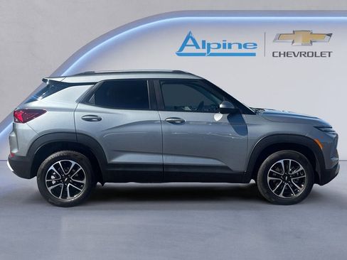 Used 2025 Chevrolet TrailBlazer LT image 6