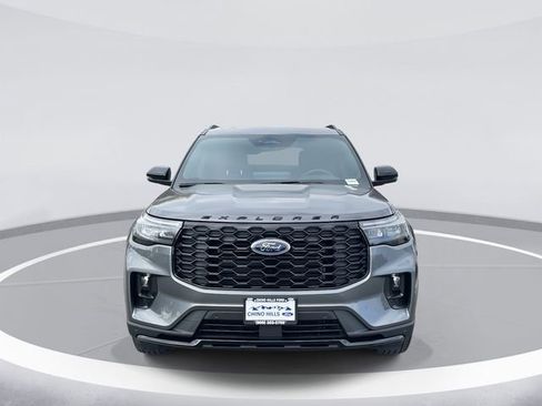 New 2026 Ford Explorer ST-Line image 2