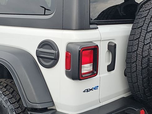 Used 2023 Jeep Wrangler Unlimited w/ Cold Weather Group AWD/4WD image 40