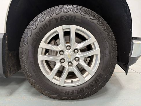Used 2019 Chevrolet Silverado 1500 LT w/ All-Star Edition AWD/4WD image 8