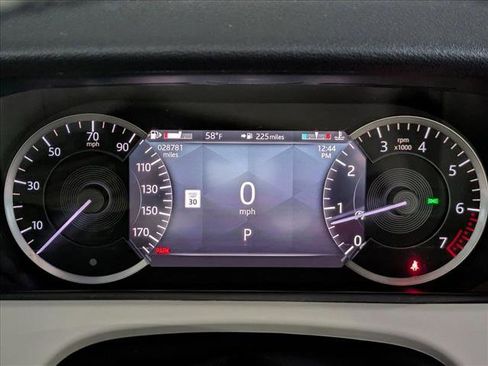 Used 2022 Land Rover Range Rover Velar R-Dynamic S image 11