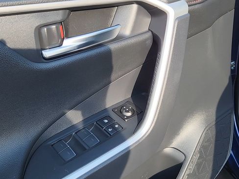 Certified 2023 Toyota RAV4 XSE w/ Weather Package AWD/4WD image 7