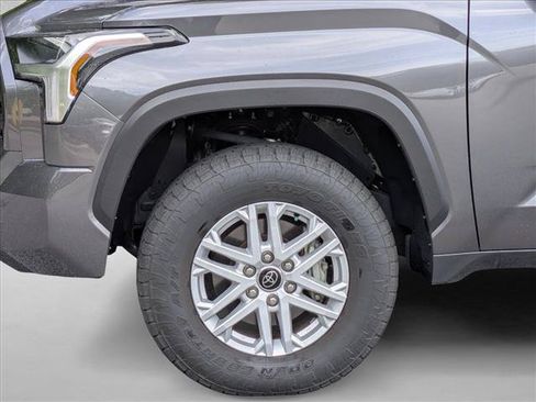 Used 2024 Toyota Tundra SR5 w/ SR5 Convenience Package AWD/4WD image 14
