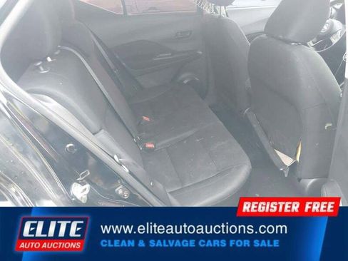 Used 2023 Nissan Kicks S image 15