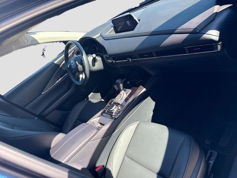 Certified 2025 MAZDA CX-30 AWD 2.5 S w/ Preferred Package image 11