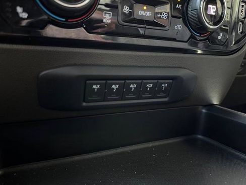 Used 2024 Chevrolet Silverado 2500 LTZ w/ LTZ Convenience Package AWD/4WD image 25