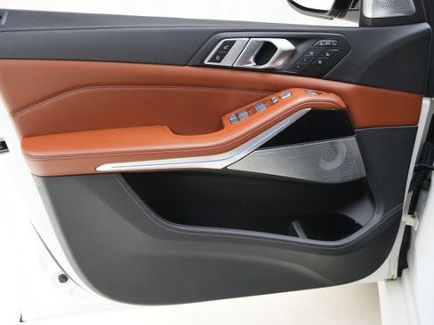 Used 2023 BMW X7 M60i w/ Executive Package image 36