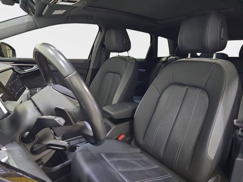 Used 2024 Audi Q4 e-tron Premium Plus w/ Premium Plus image 16