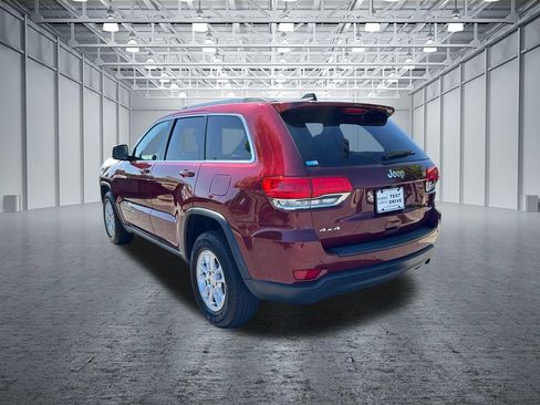 Used 2018 Jeep Grand Cherokee Laredo AWD/4WD image 5