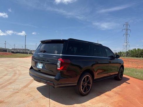 Used 2024 Ford Expedition Max Limited image 4