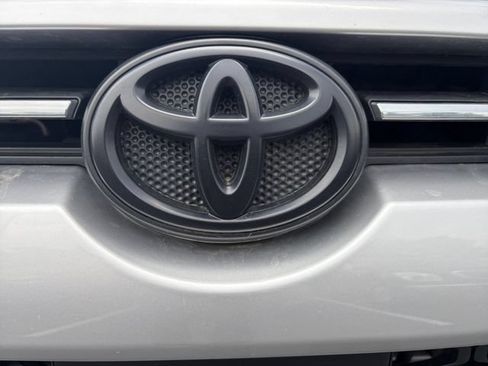 Used 2021 Toyota 4Runner Venture w/ Moonroof Package AWD/4WD image 33