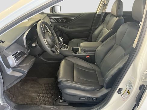 Used 2025 Subaru Outback Limited AWD/4WD image 22