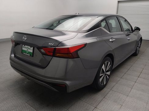Used 2021 Nissan Altima 2.5 SV FWD image 9