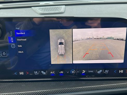 New 2026 Chevrolet Traverse High Country w/ LPO, Floor Liner Package image 27