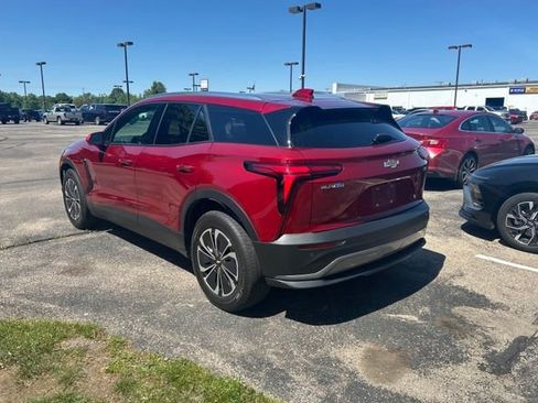 Used 2024 Chevrolet Blazer EV LT AWD/4WD image 16