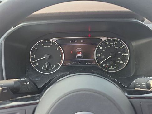 Used 2023 Nissan Rogue SV AWD/4WD image 4