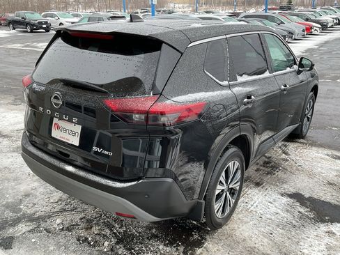 Used 2022 Nissan Rogue SV image 5