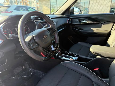 Used 2023 Chevrolet TrailBlazer RS image 14