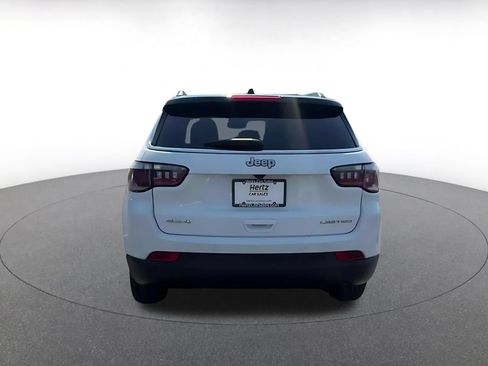 Used 2025 Jeep Compass Limited AWD/4WD image 12