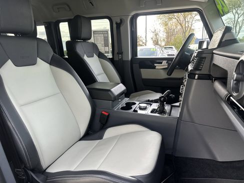 Used 2024 INEOS Grenadier Fieldmaster Edition image 13