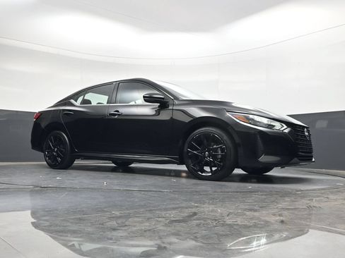 Used 2025 Nissan Sentra SR w/ Midnight Edition FWD image 39