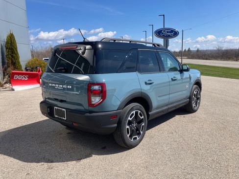 Used 2023 Ford Bronco Sport Outer Banks AWD/4WD image 3