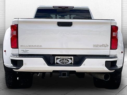 Used 2020 Chevrolet Silverado 3500 High Country AWD/4WD image 3