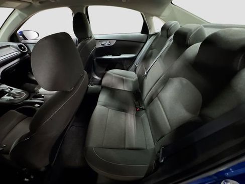 Used 2023 Kia Forte LXS w/ LXS Technology Package FWD image 24