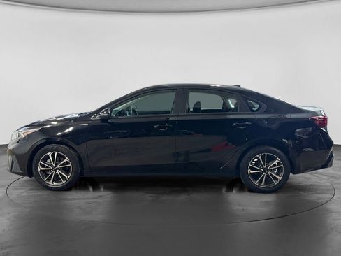 Used 2023 Kia Forte LXS w/ LXS Technology Package image 7