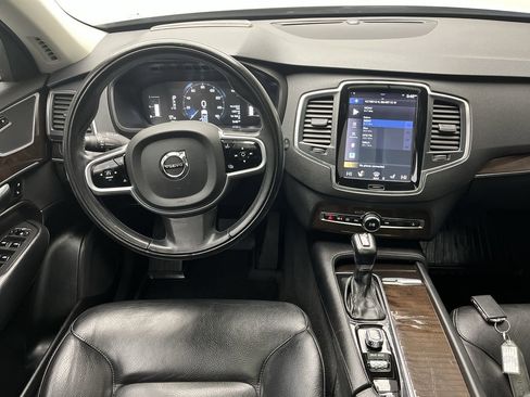 Used 2019 Volvo XC90 T5 Momentum w/ Advanced Package image 14