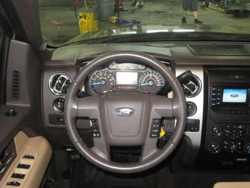 Used 2013 Ford F150 XLT w/ Mid Equipment Group image 35