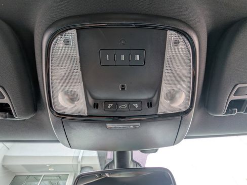 Used 2023 Dodge Durango GT image 32