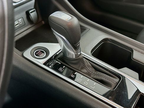 Used 2025 Nissan Sentra SV image 23