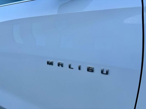 Used 2023 Chevrolet Malibu LT image 35